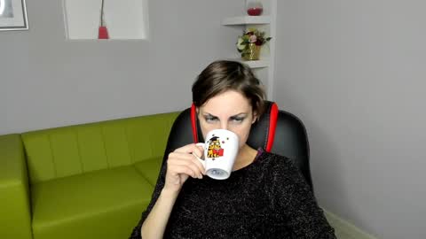 Snapshot of aurorascript chatting on 12-11-24, 09:34 Aurora online show from 12-11-24, 09:34