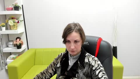 Snapshot of aurorascript chatting on 12-21-24, 07:06 Aurora online show from 12-21-24, 07:06