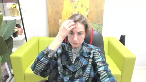 Snapshot of aurorascript chatting on 12-28-24, 07:11 Aurora online show from 12-28-24, 07:11