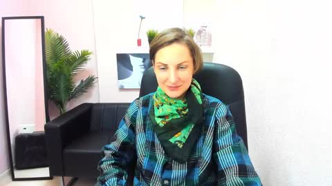 Snapshot of aurorascript chatting on 12-30-24, 06:38 Aurora online show from 12-30-24, 06:38