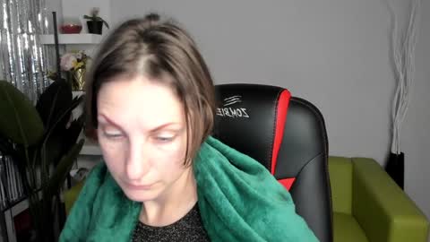 Snapshot of aurorascript chatting on 01-19-25, 03:08 Aurora online show from 01-19-25, 03:08