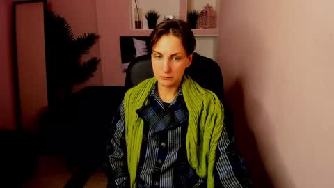 Snapshot of aurorascript chatting on 02-06-25, 03:16 Aurora online show from 02-06-25, 03:16