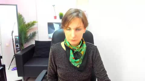 Snapshot of aurorascript chatting on 02-22-25, 06:30 Aurora online show from 02-22-25, 06:30