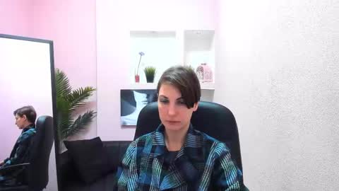 Snapshot of aurorascript chatting on 03-11-25, 03:23 Aurora online show from 03-11-25, 03:23