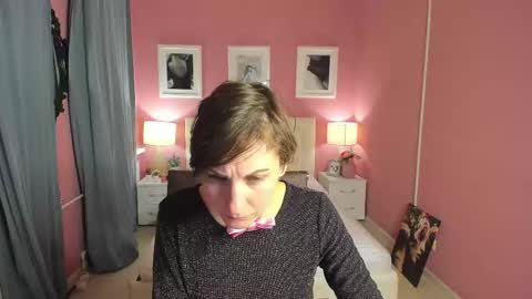 Snapshot of aurorascript chatting on 03-12-25, 04:02 Aurora online show from 03-12-25, 04:02