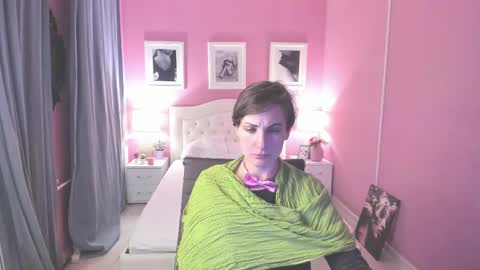 Snapshot of aurorascript chatting on 03-12-25, 07:17 Aurora online show from 03-12-25, 07:17