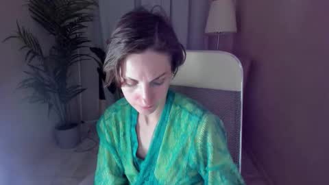 Snapshot of aurorascript chatting on 01-17-26, 05:27 Aurora online show from 01-17-26, 05:27