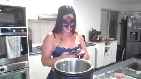 Snapshot of ausbunnyx chatting on 06-18-26, 11:31 Ausbunnyx online show from 06-18-26, 11:31