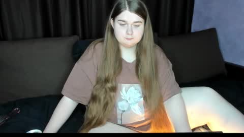 Snapshot of aushpana chatting on 11-12-25, 10:26 aushpana online show from 11-12-25, 10:26