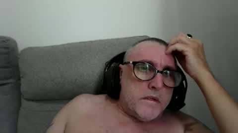 aussie_ozzie online show from 05-15-26, 03:24