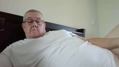 aussieg online show from 12-23-25, 06:44