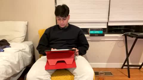 Snapshot of aussiepurple chatting on 03-04-25, 04:38 HarrisonGeorge online show from 03-04-25, 04:38