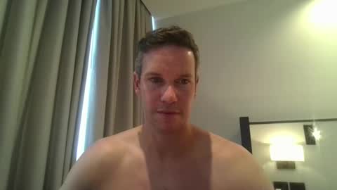 aussiesurfer0000 online show from 02-11-25, 06:19