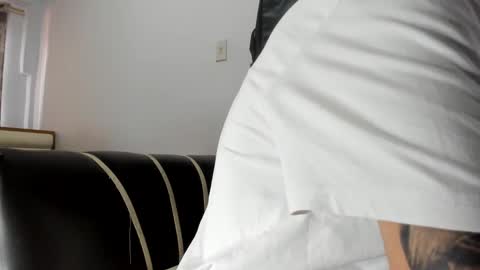 Snapshot of austin1119a chatting on 09-09-25, 06:18 austin1119a online show from 09-09-25, 06:18