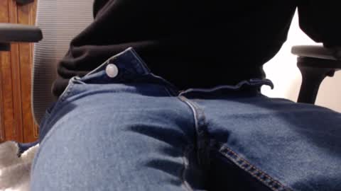 Snapshot of austin_breaker chatting on 02-08-26, 05:38 austin_breaker online show from 02-08-26, 05:38