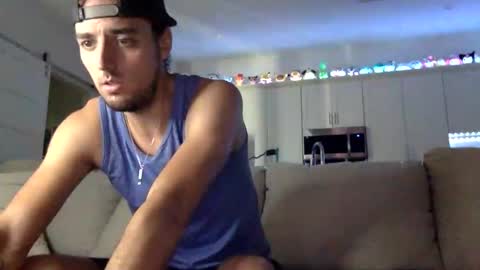 Snapshot of austincutieyes chatting on 11-17-25, 08:03 AudiEna online show from 11-17-25, 08:03