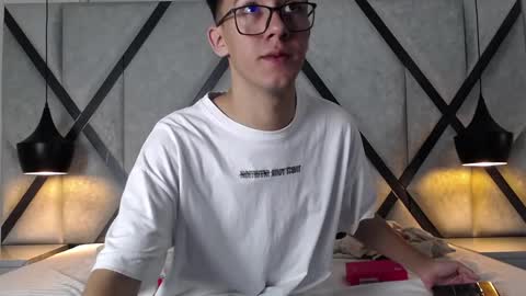 austinreeds online show from 09-25-25, 12:31