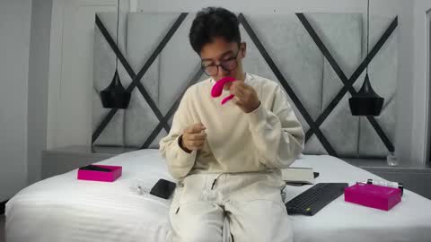 austinreeds online show from 10-08-25, 11:52