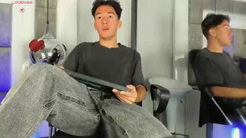 austinreeds online show from 03-22-26, 03:59