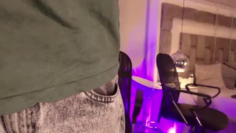 austinreeds online show from 04-26-26, 01:31