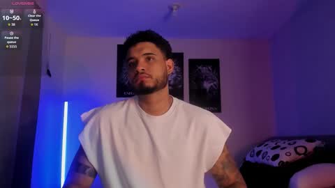 AustinTorres  online show from 10-10-25, 02:54