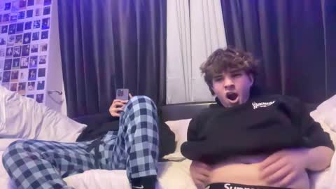 austinwoods2 online show from 03-09-25, 04:38