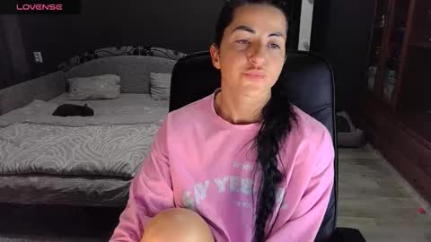 Ava online show from 12-17-25, 12:44