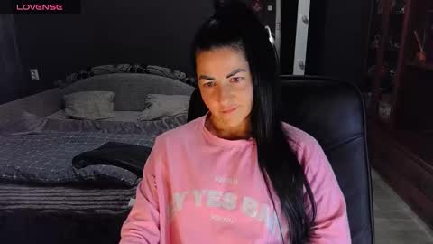 Snapshot of ava__doll chatting on 02-12-26, 05:19 Ava online show from 02-12-26, 05:19