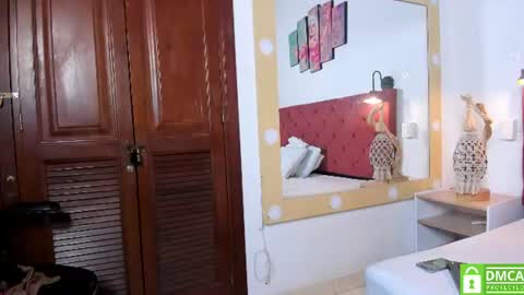 Snapshot of ava_bonny chatting on 07-23-26, 04:43 ava_bonny online show from 07-23-26, 04:43