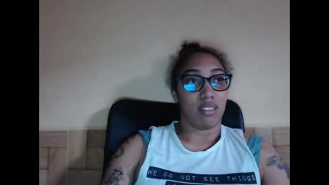 Snapshot of ava_f0xy chatting on 10-15-25, 09:59 Ava Jordana online show from 10-15-25, 09:59