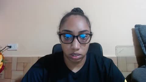 Snapshot of ava_f0xy chatting on 10-28-25, 04:27 Ava Jordana online show from 10-28-25, 04:27