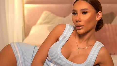 Ava online show from 03-09-26, 01:53