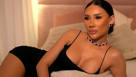 Ava online show from 04-21-26, 02:51