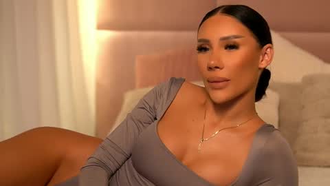 Ava online show from 04-22-26, 01:19