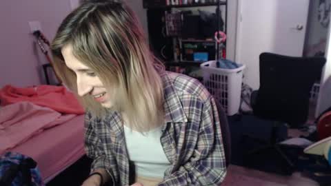 Ava online show from 02-05-26, 11:53