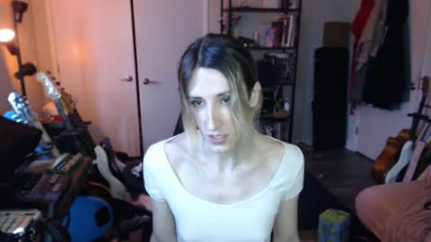 Snapshot of ava_reinhart_999 chatting on 05-09-26, 08:36 Ava online show from 05-09-26, 08:36
