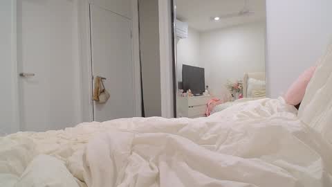 Snapshot of avabrooks chatting on 10-27-25, 09:41 Ava Brooks online show from 10-27-25, 09:41