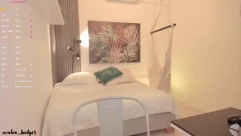 Avalon online show from 10-14-25, 07:47