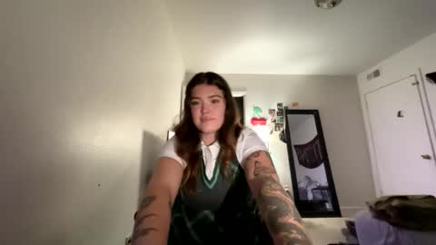 Snapshot of avalovesattention chatting on 11-01-25, 03:52 Ava Adorn online show from 11-01-25, 03:52