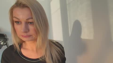 Eira online show from 01-11-26, 02:33