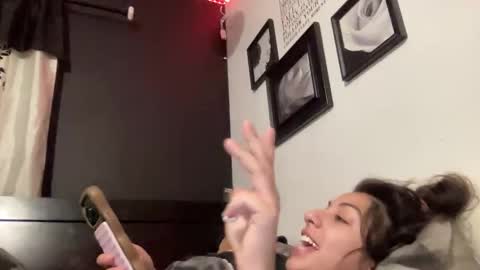 Ava Monroe online show from 12-18-25, 09:04