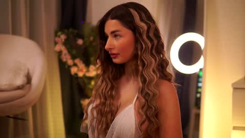 Carina online show from 01-27-25, 03:26