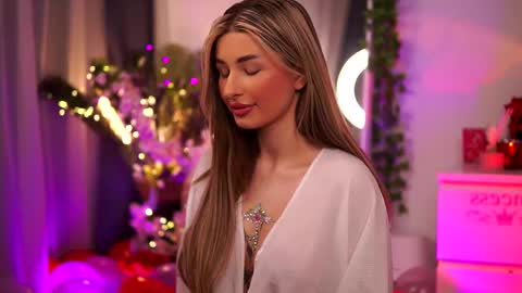 Carina online show from 02-14-25, 11:31