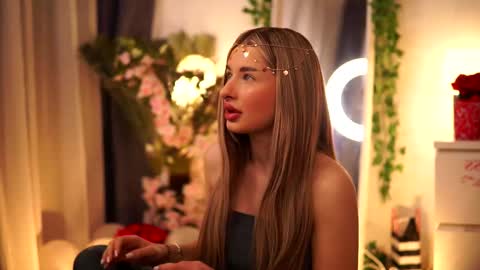 Carina online show from 02-25-25, 10:18