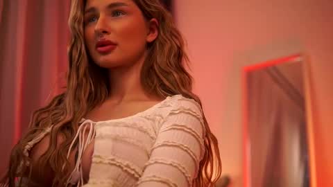 Carina online show from 03-06-25, 01:58