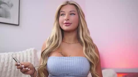 Carina online show from 09-23-25, 08:56