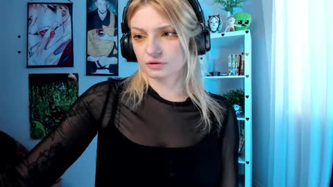 Ava online show from 04-27-26, 01:42