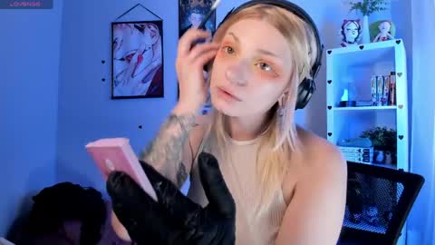 Ava online show from 05-11-26, 03:18