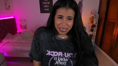 Abbigail  online show from 10-23-25, 02:33