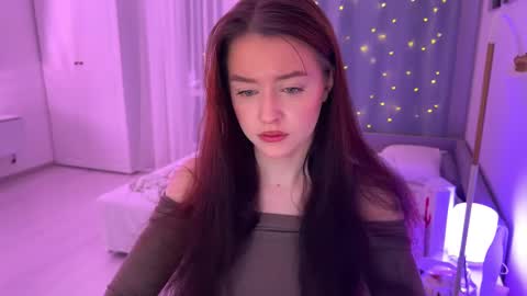 Snapshot of aveme_melissa chatting on 02-10-25, 11:55 aveme_melissa online show from 02-10-25, 11:55